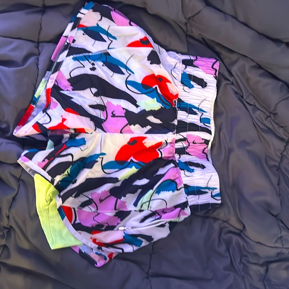 Avia athlete shorts size small